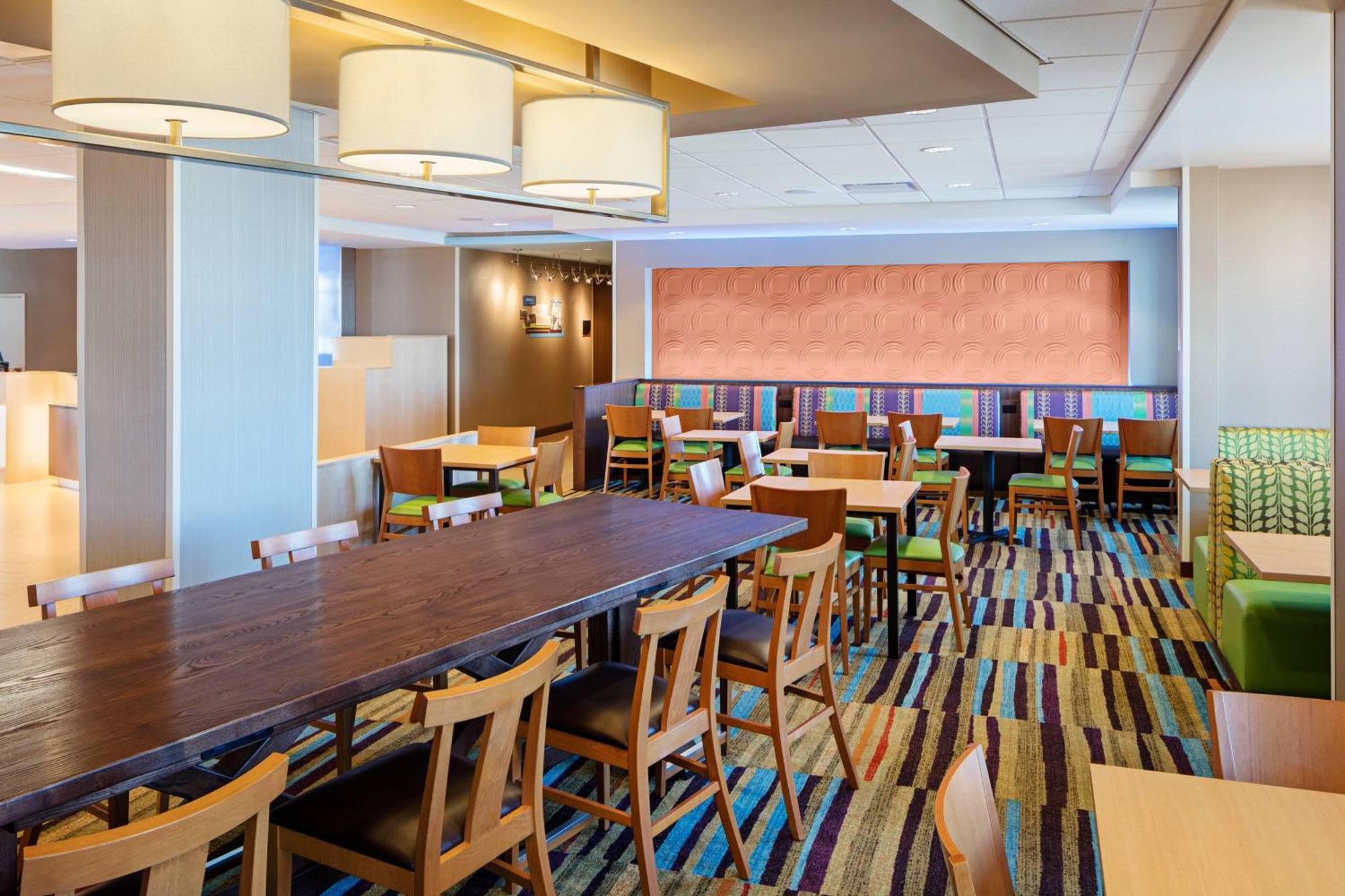 Fairfield & By Marriott